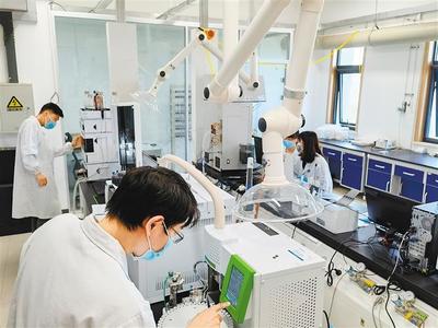 经开力量助企攀登 探访国内领先稀有金属新材料研发制造高地