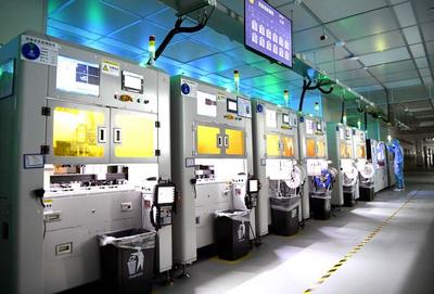 探秘小米“黑灯工厂” 自动化生产与新材料研发的双重奏